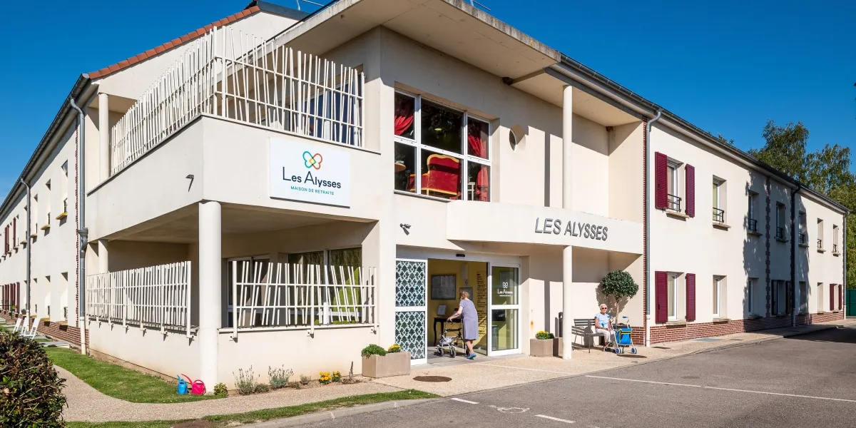 2021-KORIAN%2520LES%2520ALYSSES-60-LIEUVILLIERS-FACADE_87