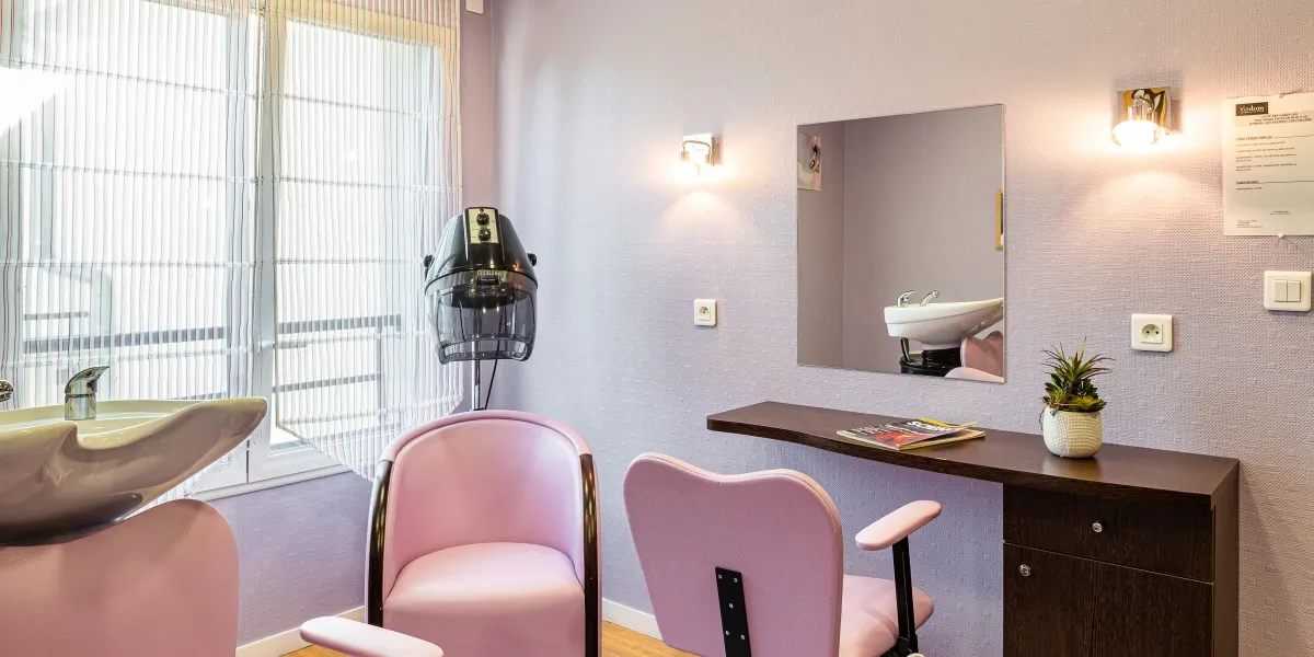 2021-KORIAN%2520LES%2520ALYSSES-60-LIEUVILLIERS-SALON%2520DE%2520COIFFURE_39