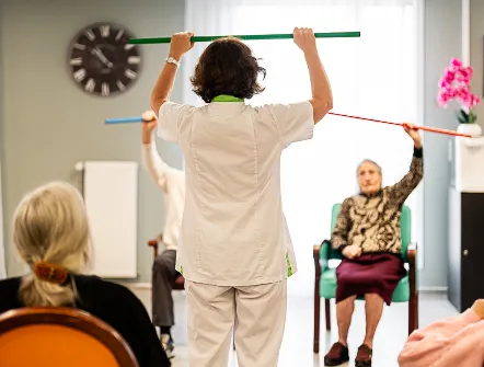 miniature la vie en etablissement le pole dactivites et de soins adaptes pasa